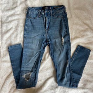 ❣️Hollister High Rise Ripped Jean Legging❣️